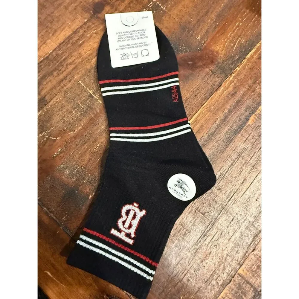 Burberry black crew